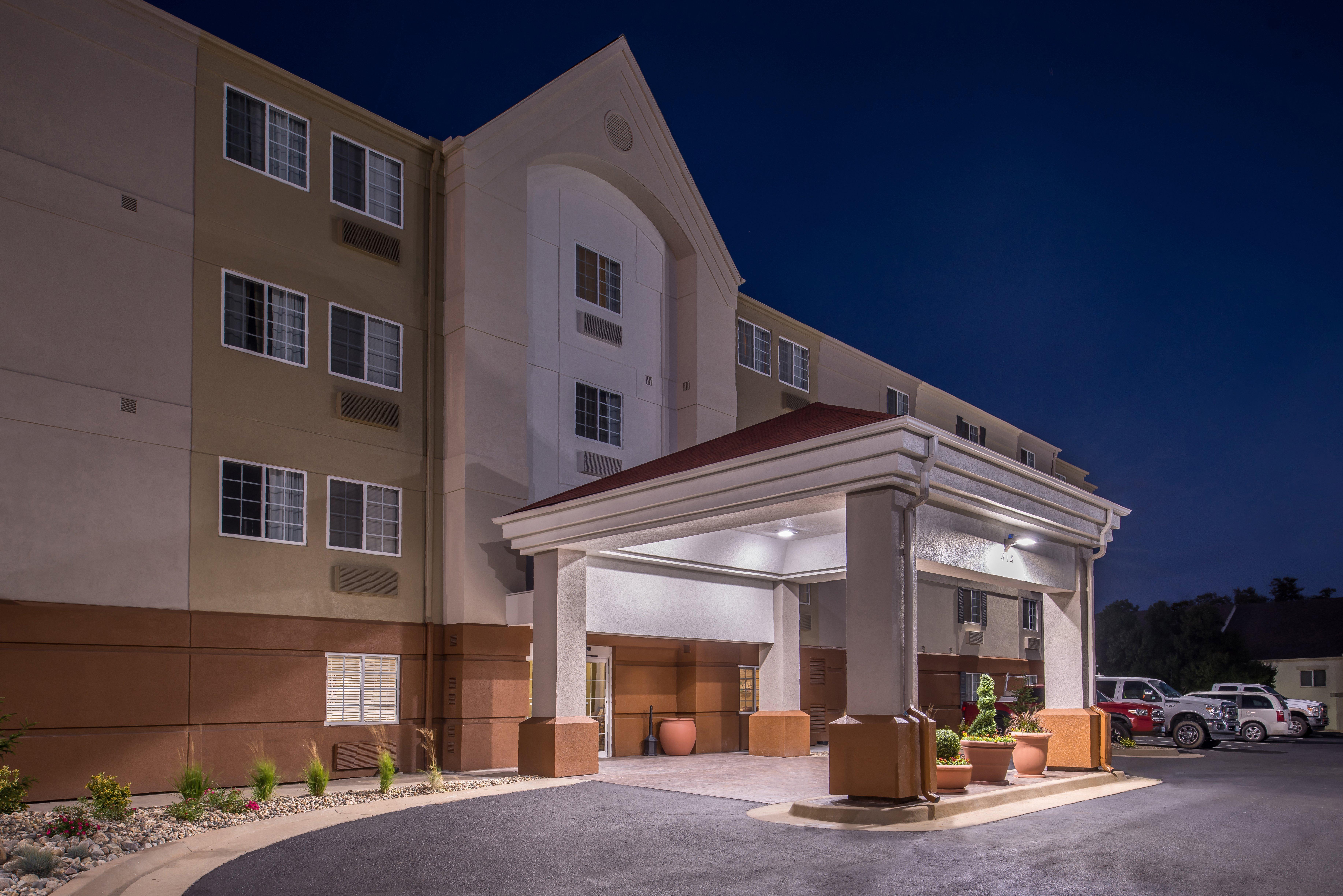 Candlewood Suites - Topeka West By Ihg Dış mekan fotoğraf