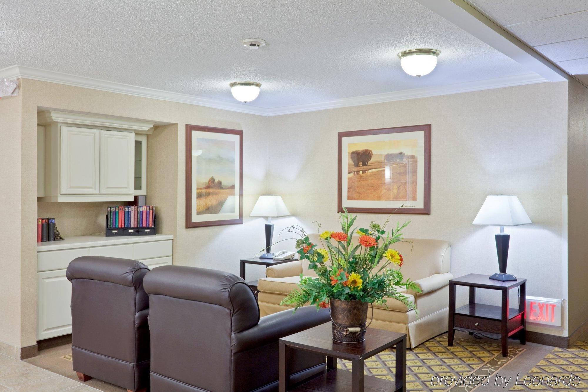 Candlewood Suites - Topeka West By Ihg Dış mekan fotoğraf