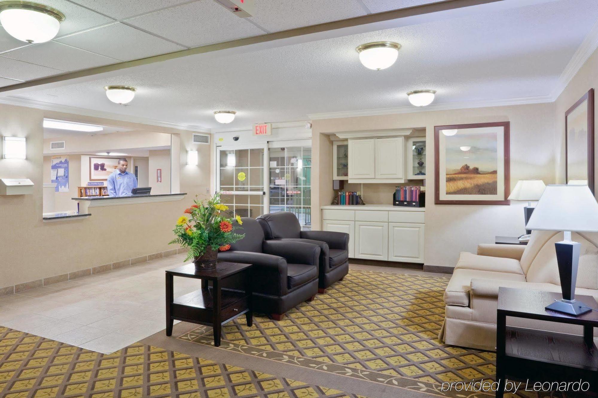 Candlewood Suites - Topeka West By Ihg Dış mekan fotoğraf